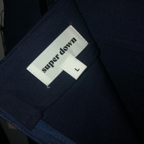 🆕 Superdown Josephine Ruffle Pants in Navy - Picture 6 of 8